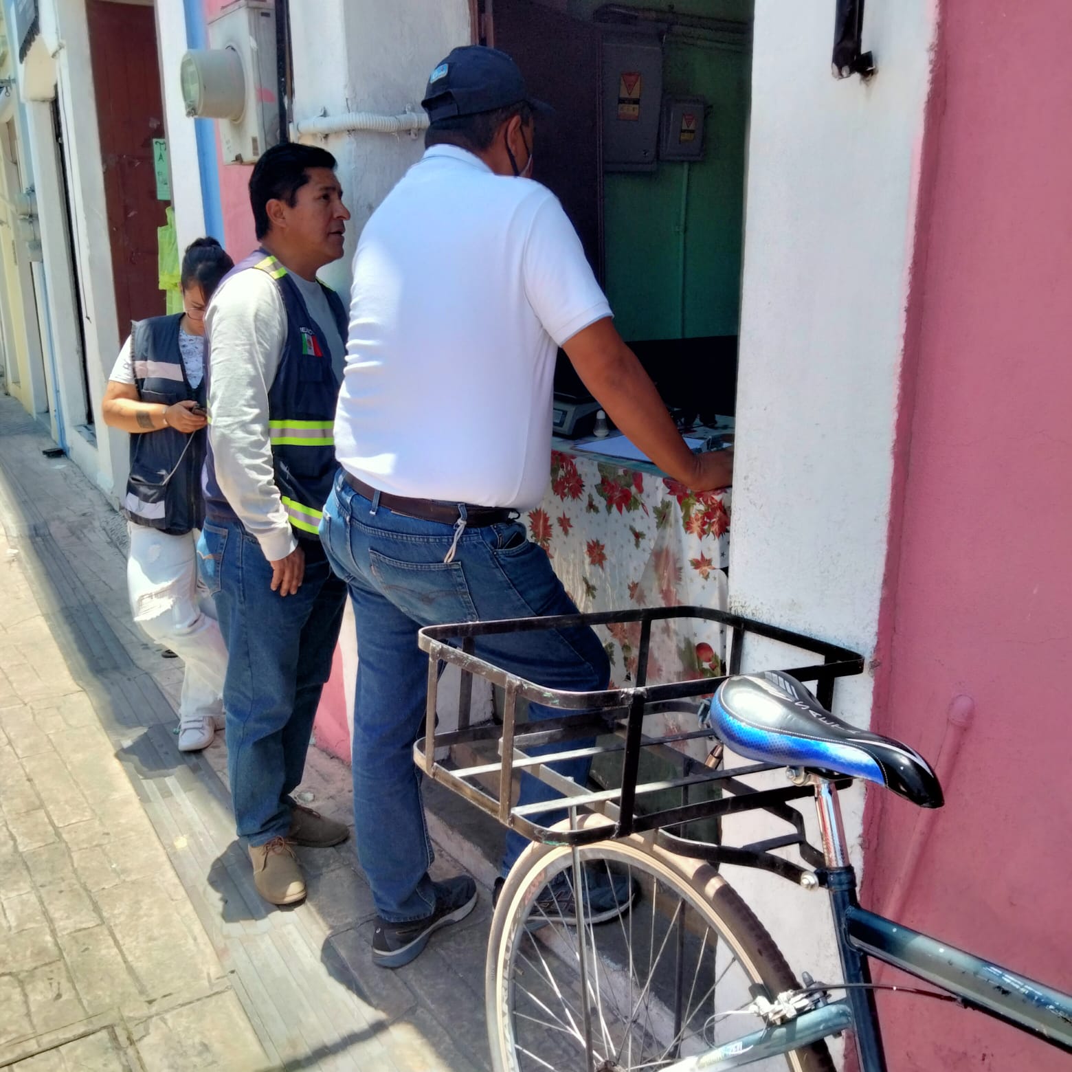 Protección Civil de Apetatitlán verifica expendios de tortillas para garantizar condiciones de seguridad